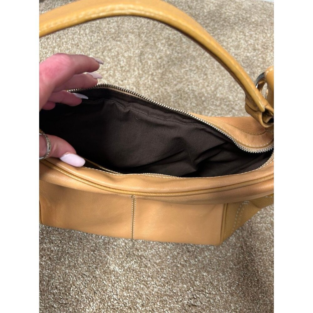 Tod's Leather Shoulder Bag/purse hobo style zip top cognac/tan slouchy stitched - Picture 7 of 11